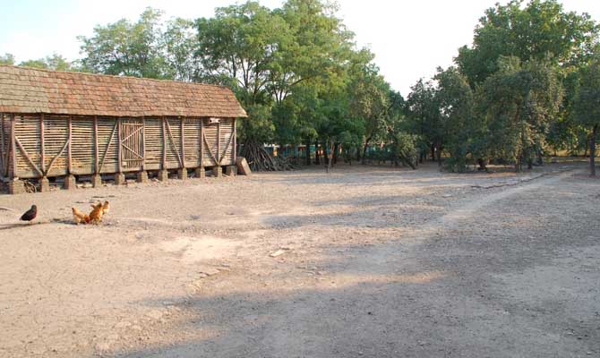 Az udvar